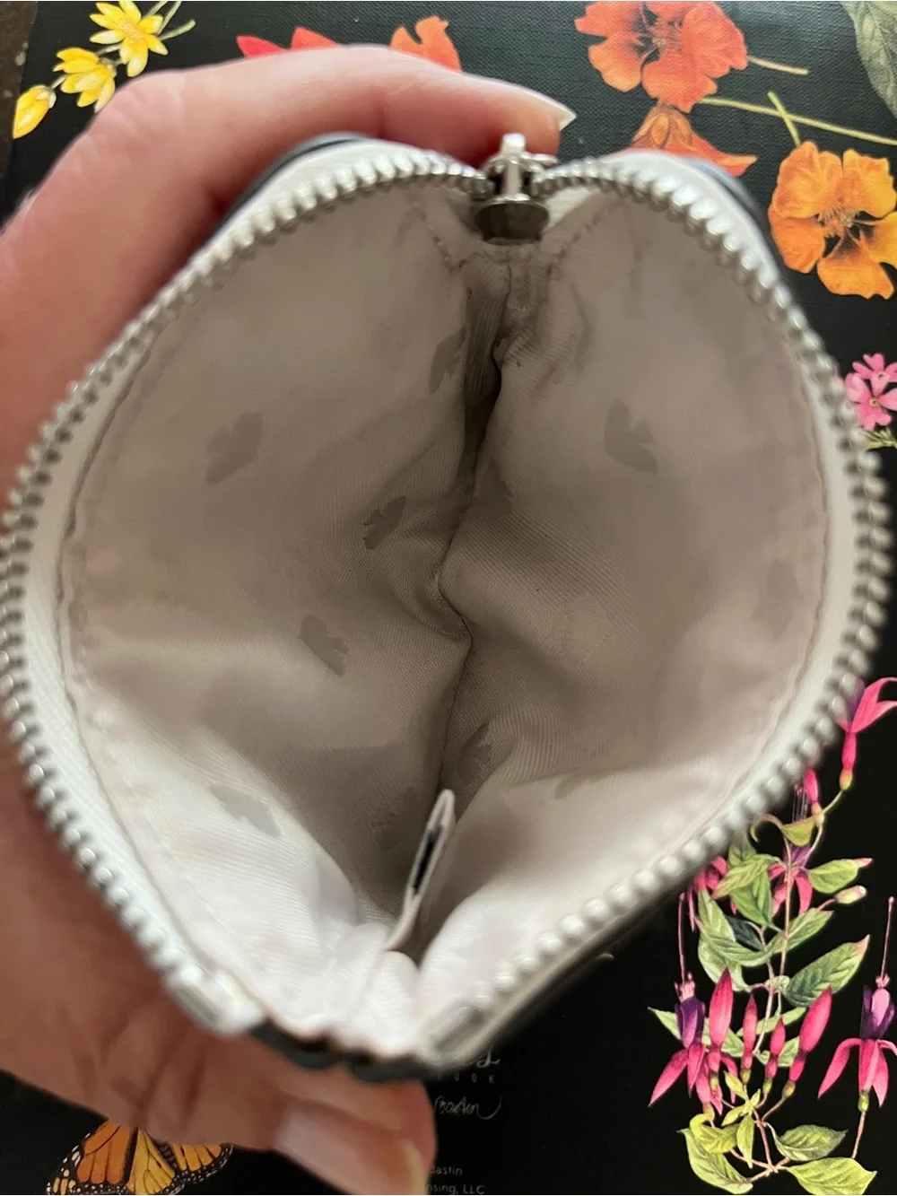 Kate Spade White Pebbled Leather Small Zip Pouch with Keychain